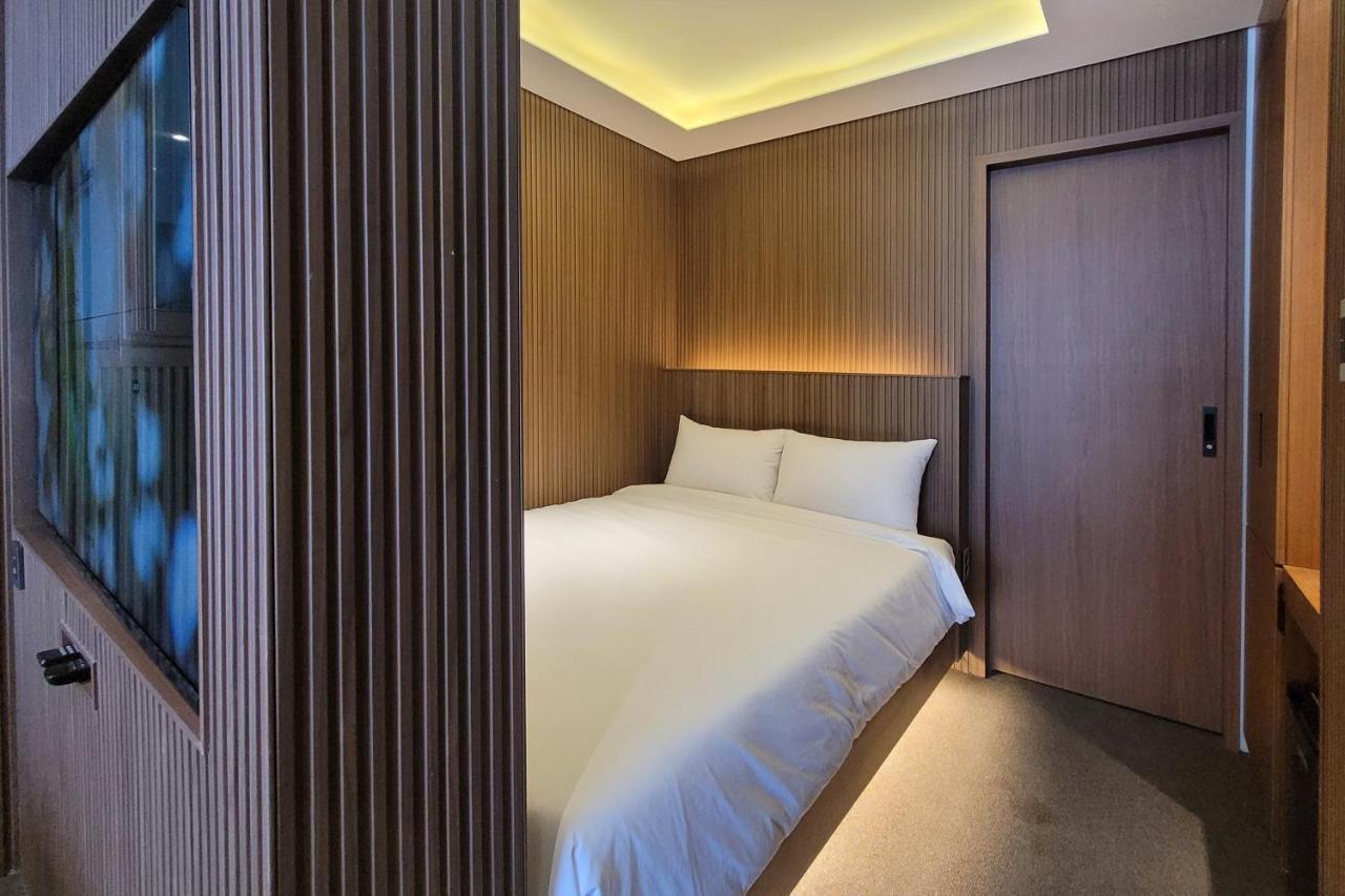 Uh Suite The Myeongdong Seoul Luaran gambar